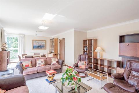 Flat 15, The Regents Woodbourne, Edgbaston, Birmingham, B15 3PP