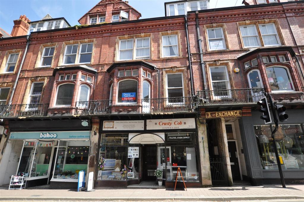 Graham Road, Malvern 2 bed apartment £130,000