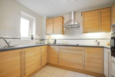 1 bedroom apartment for sale, Oakfield Court, Crofts Bank Road, Urmston, Manchester, M41 0AA