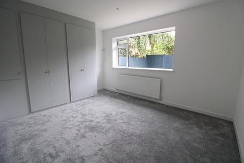 24 Park Crescent Road, Erith, DA8 3DX