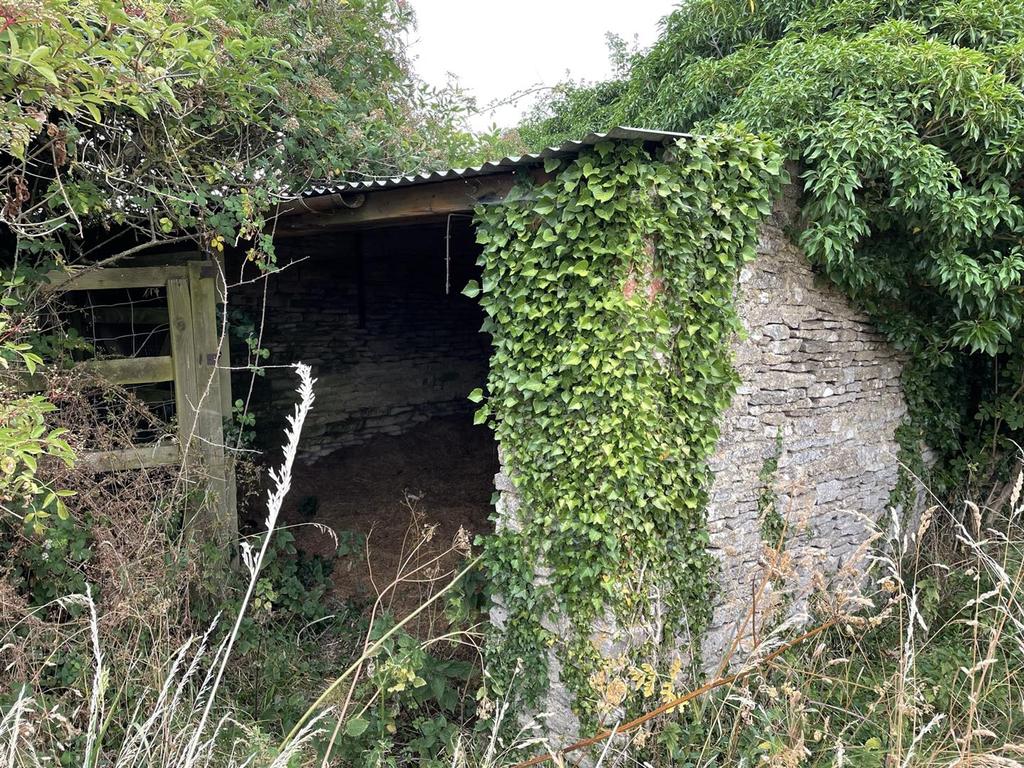 Land off Chavenage Lane, Chavenage, Tetbury Land £70,000