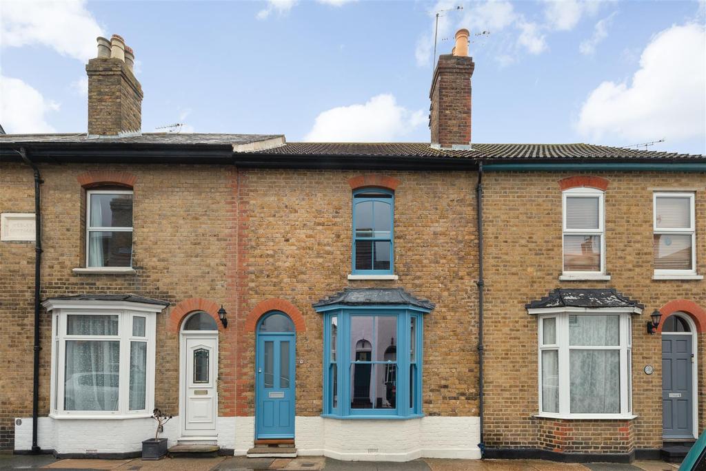 Argyle Road, Whitstable 3 bed terraced house £1,600 pcm (£369 pw)