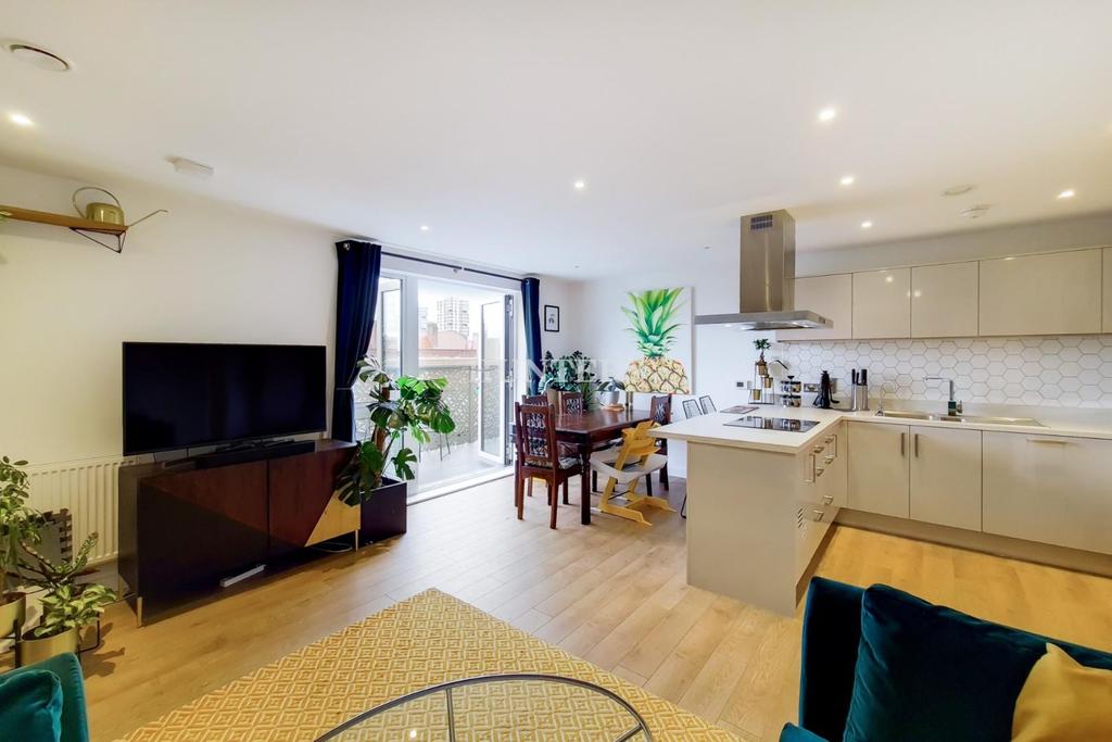 6 Kitchen-Reception-1.jpg