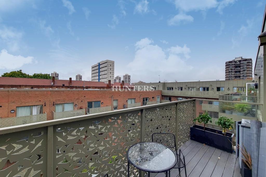 7 Balcony-0.jpg