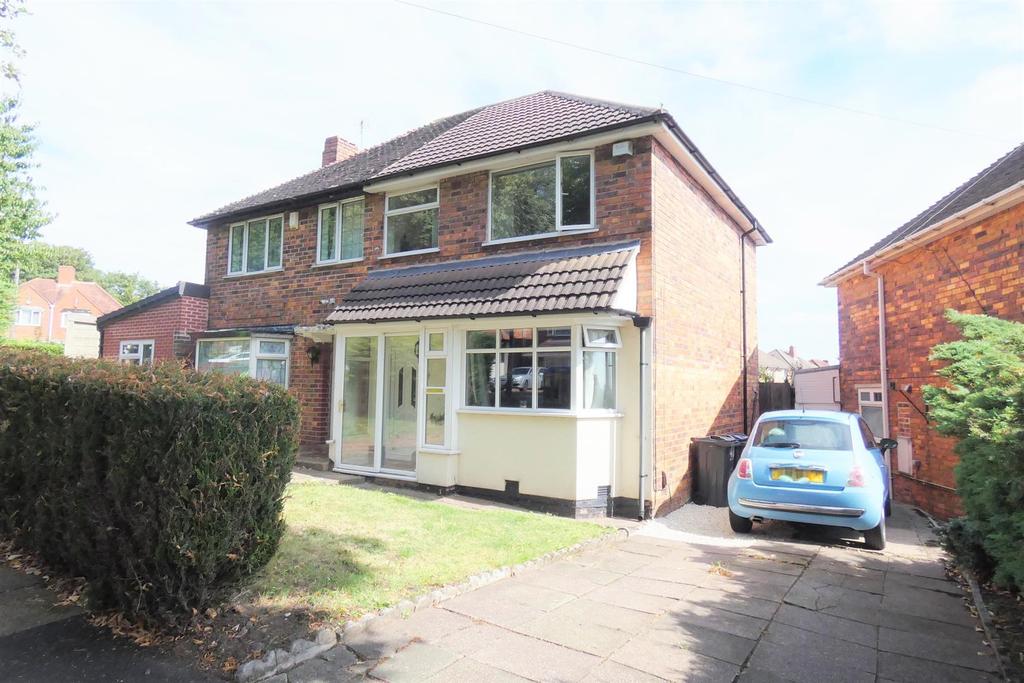 Rowdale Road, Great Barr, Birmingham 3 bed semidetached house £220,000
