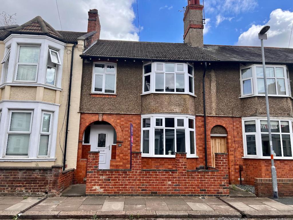 Lutterworth Road, Abington, Northampton, NN1 3 bed terraced house £