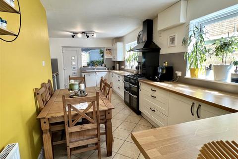 94 Bedale Road, Market Weighton, York, YO43 3DW