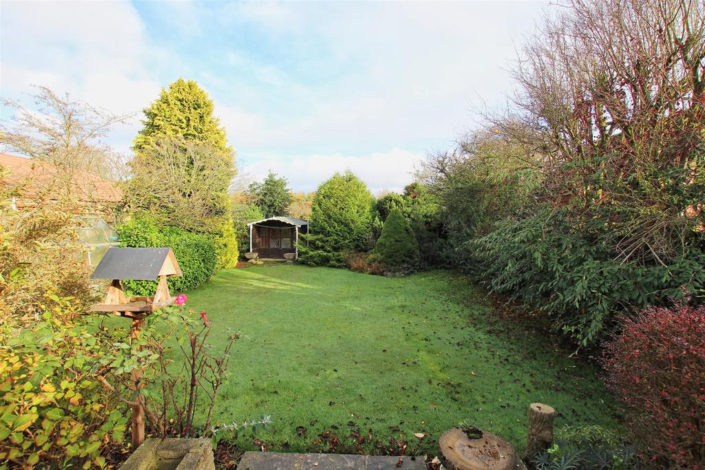 Rolston Road, Hornsea 3 bed detached house £275,000