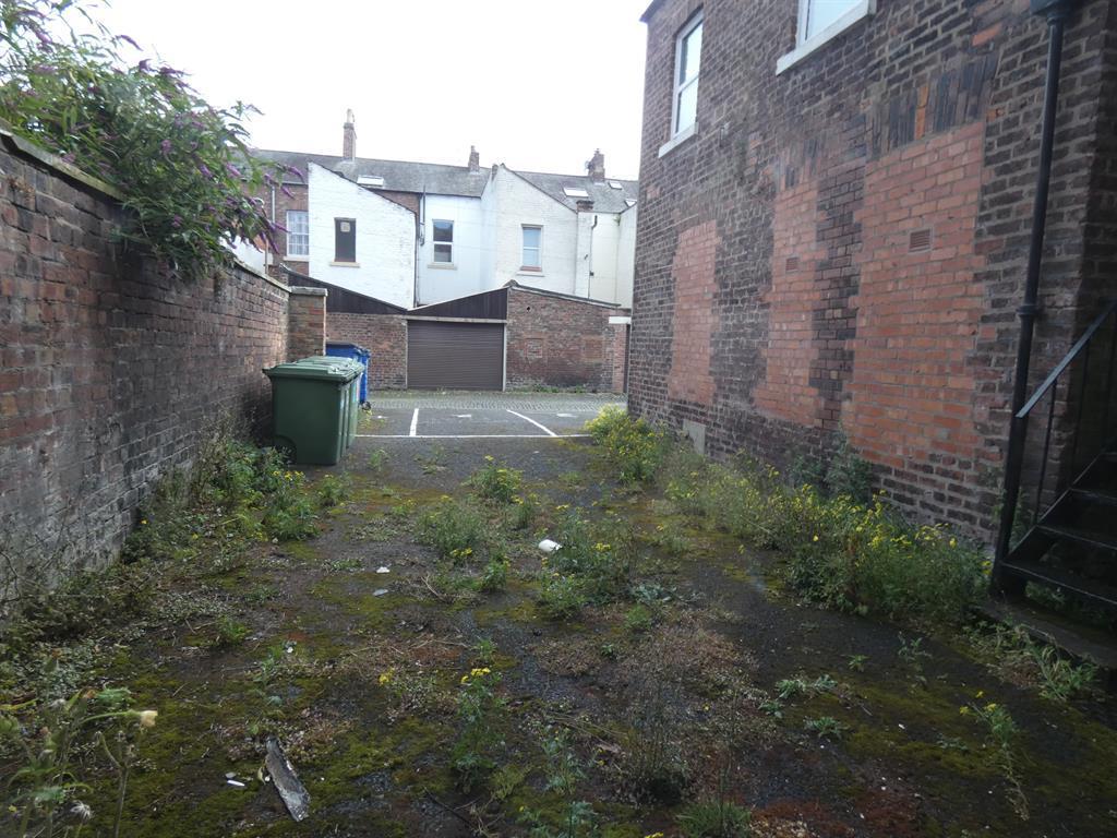 Chatsworth Square, Carlisle, CA1 1HE 1 bed flat £47,950