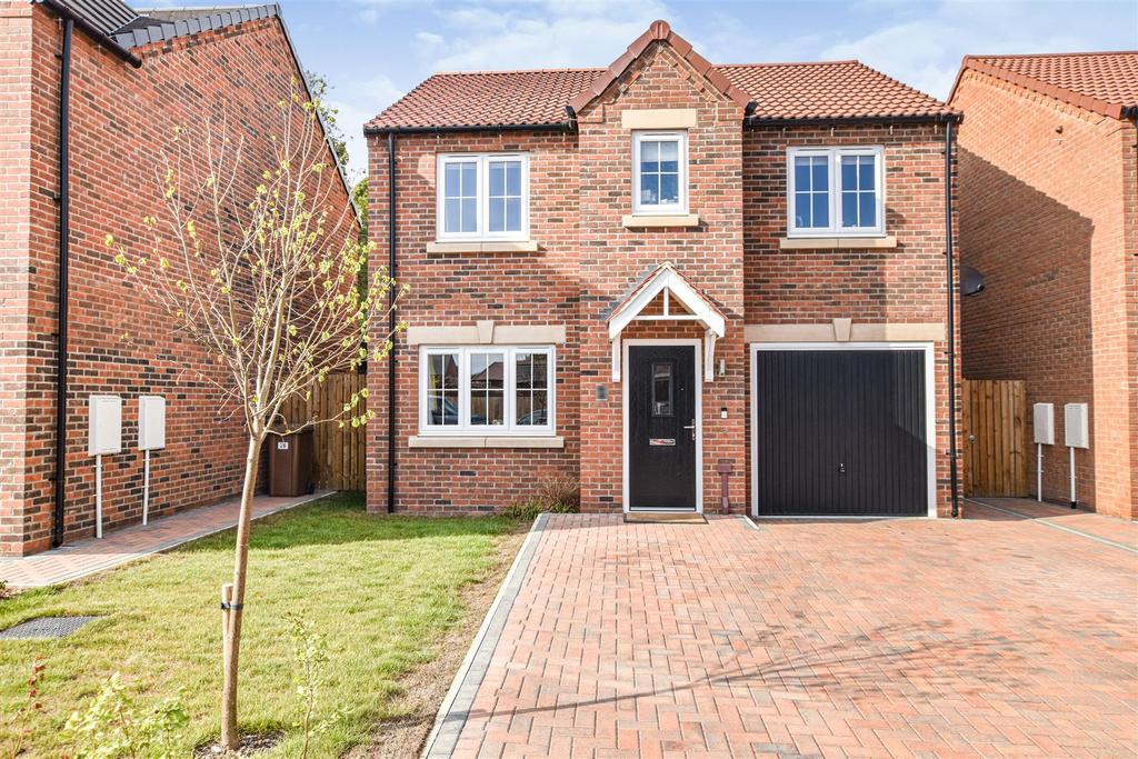 Hudson Avenue, Anlaby 4 bed detached house for sale £300,000