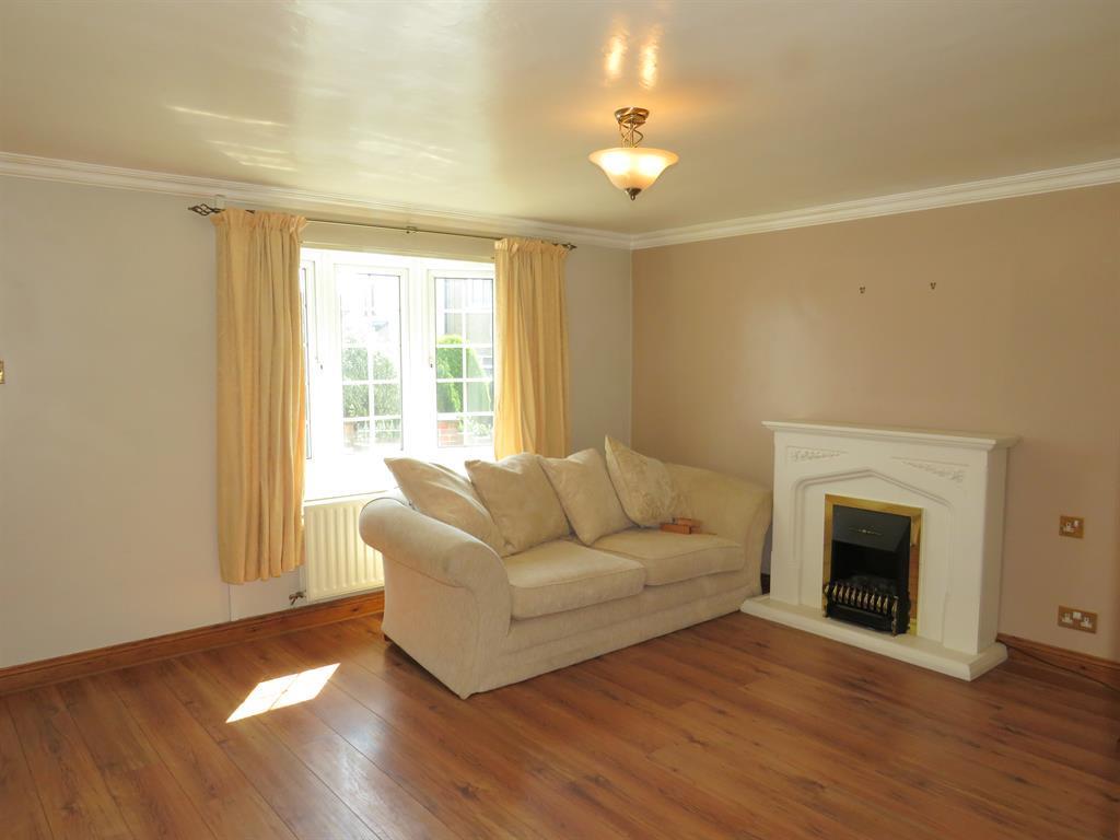 Mill Hill, Cleator Moor, CA25 5SD 3 bed terraced house £92,000
