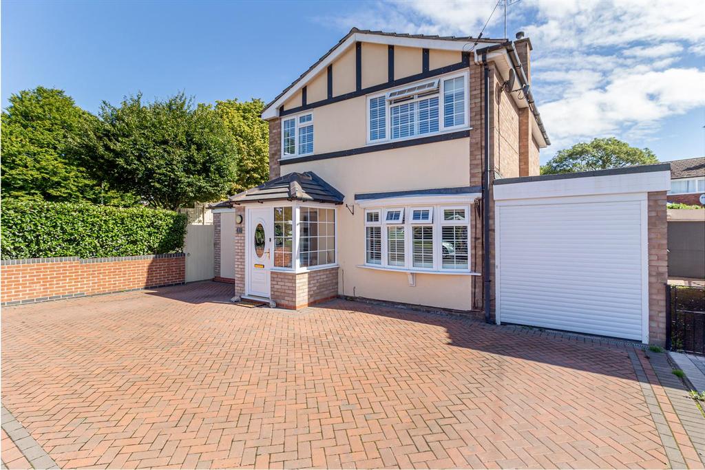 Staplow Road, Worcester 3 bed detached house £400,000
