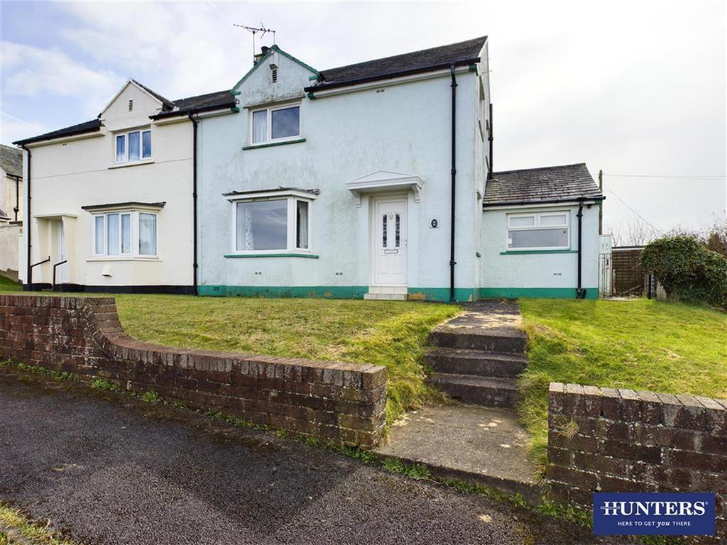 Westfield Drive, Workington, CA14 5AT 3 bed semidetached house for
