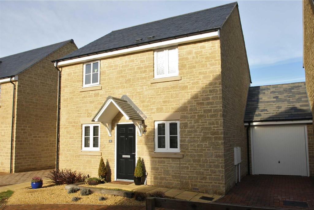 Roman Close, Kirtlington 3 bed detached house for sale £475,000