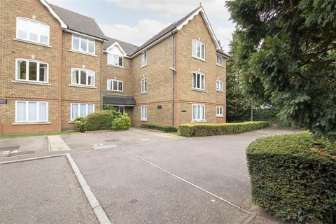 14 Village Park Close, Enfield, EN1 2SG