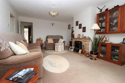 2 bedroom semi-detached bungalow for sale - Lovely bungalow close to amenities