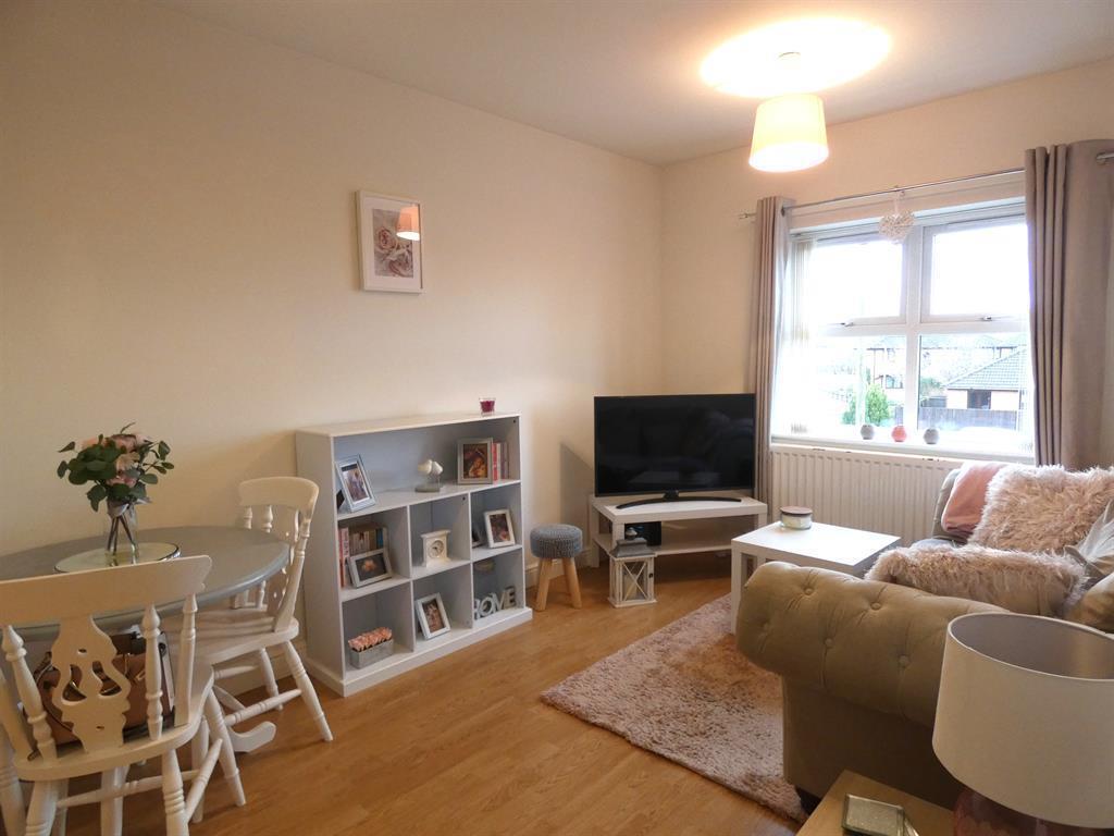 The Grange, Newfield Drive, Carlisle... 2 bed flat £100,000