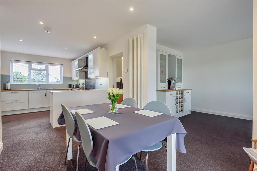 Kitchen / breakfast room