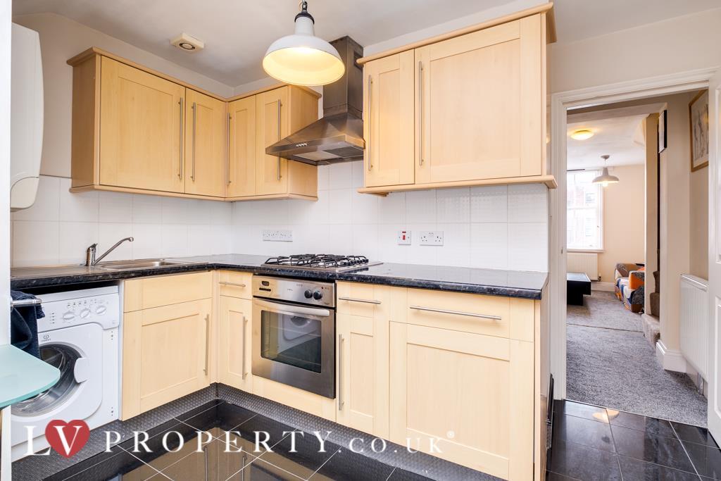 Branston Street, Birmingham 2 bed duplex £1,100 pcm (£254 pw)