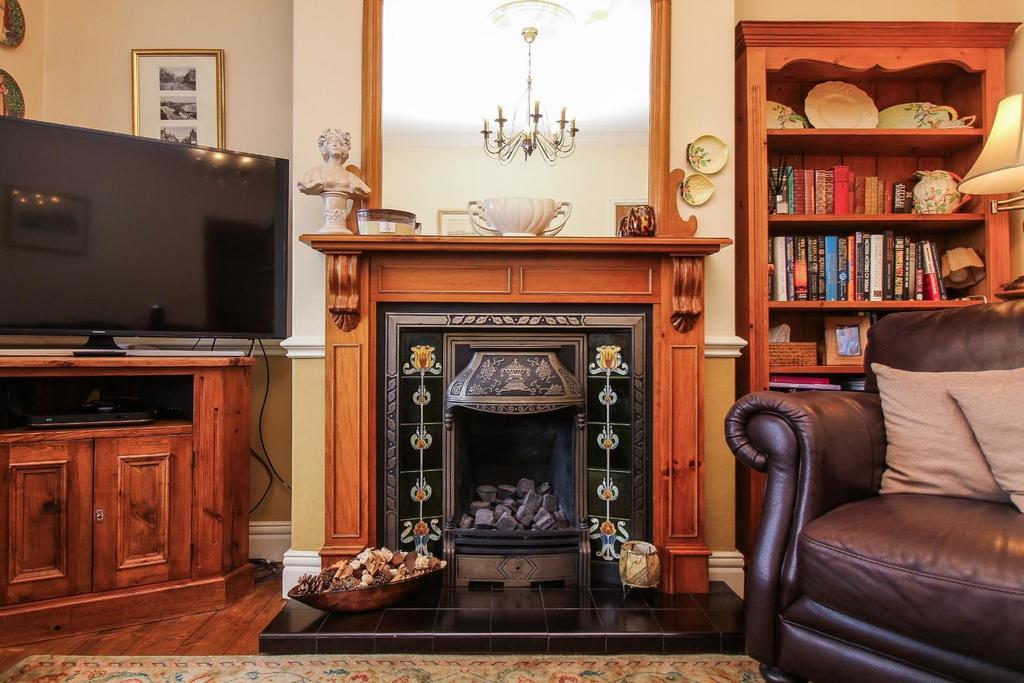 Seatonville Road, Whitley Bay 4 bed semidetached house £399,950