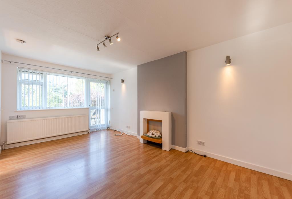 St. Helens Crescent, Burton Joyce 2 bed £750 pcm (£173 pw)