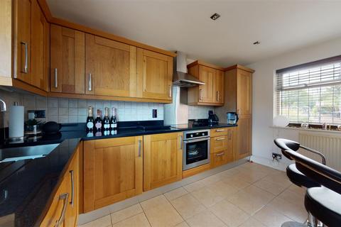 27 Cimba Wood, Gravesend, DA12 4SD
