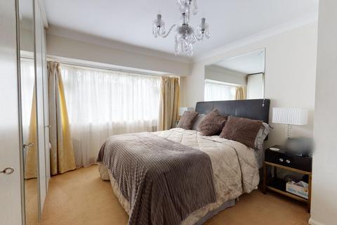 27 Cimba Wood, Gravesend, DA12 4SD