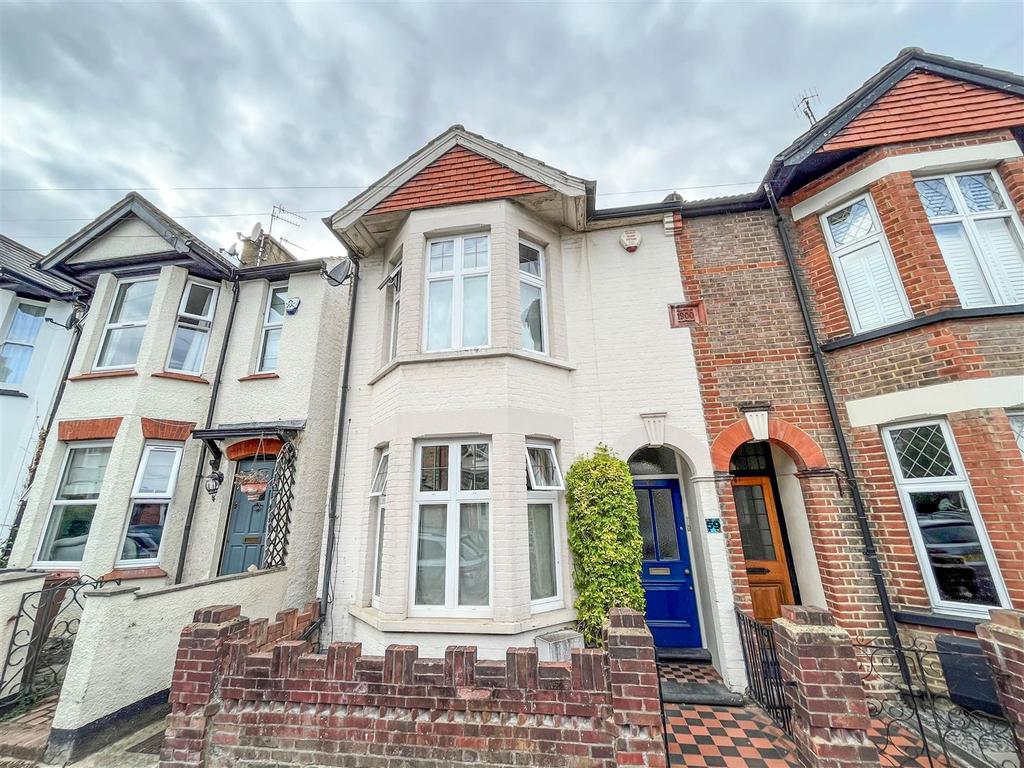 Rudolph Road, Bushey 3 bed semidetached house for sale £625,000
