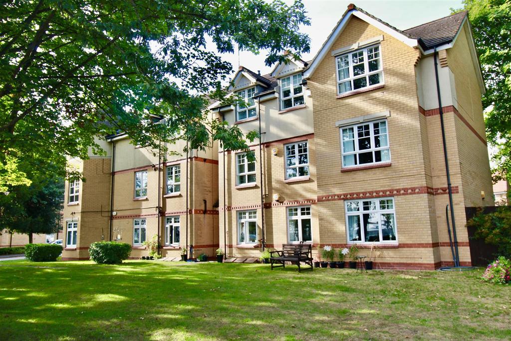 St. Marys Close, Hessle 3 bed apartment £795 pcm (£183 pw)