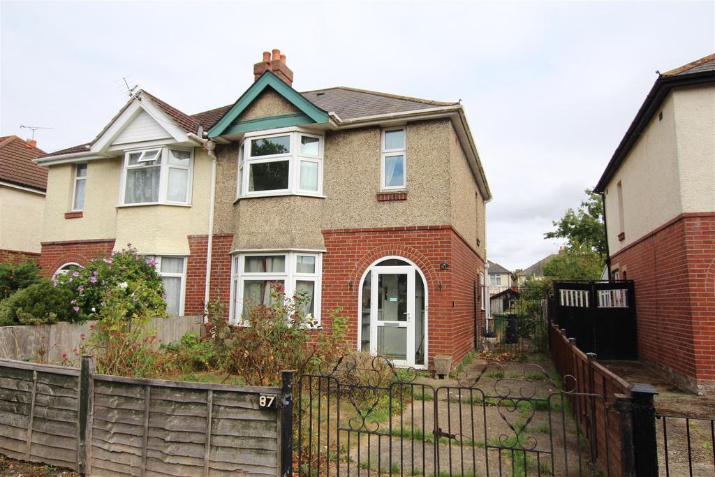 Arnold Road, Eastleigh 3 bed semidetached house £270,000