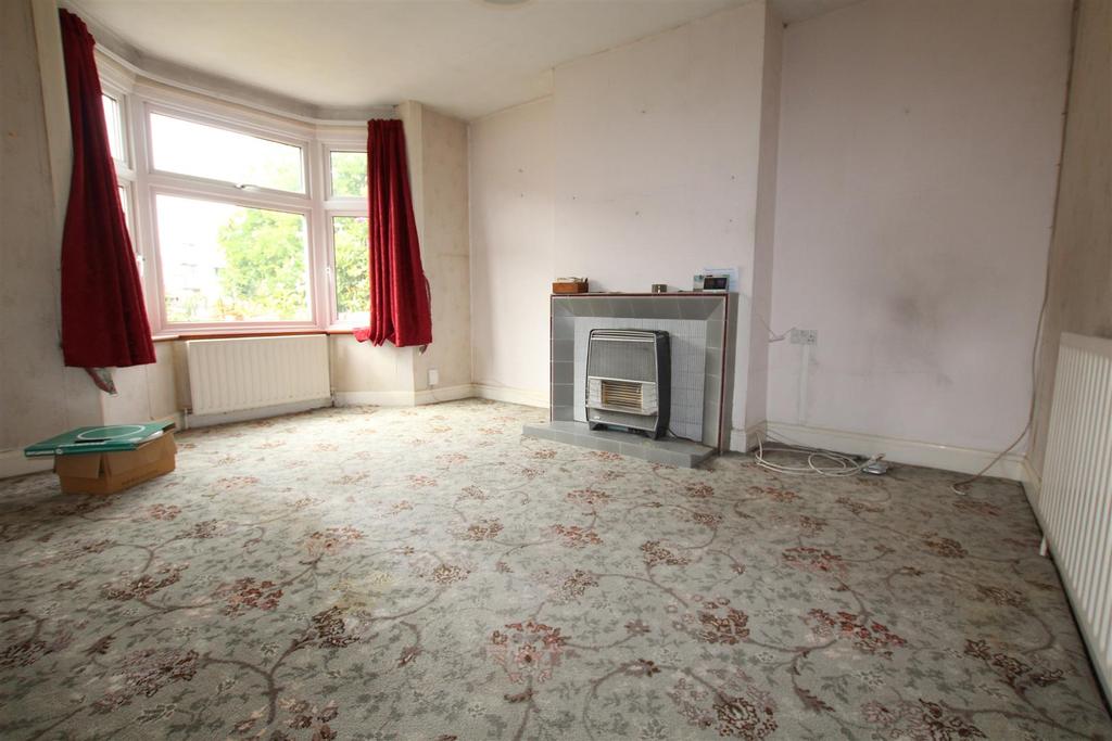 Arnold Road, Eastleigh 3 bed semidetached house £270,000