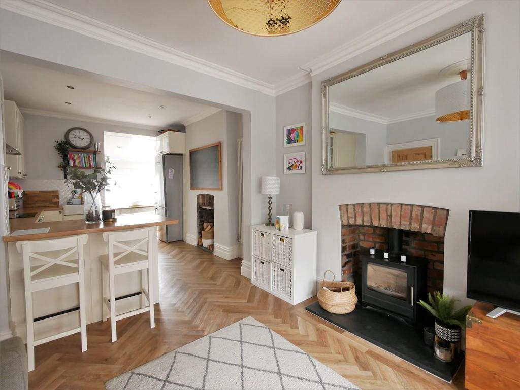 West Terrace, Penarth 4 bed end of terrace house £495,000