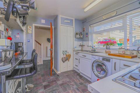 39 Saffron Close, Hoddesdon, EN11 8QZ