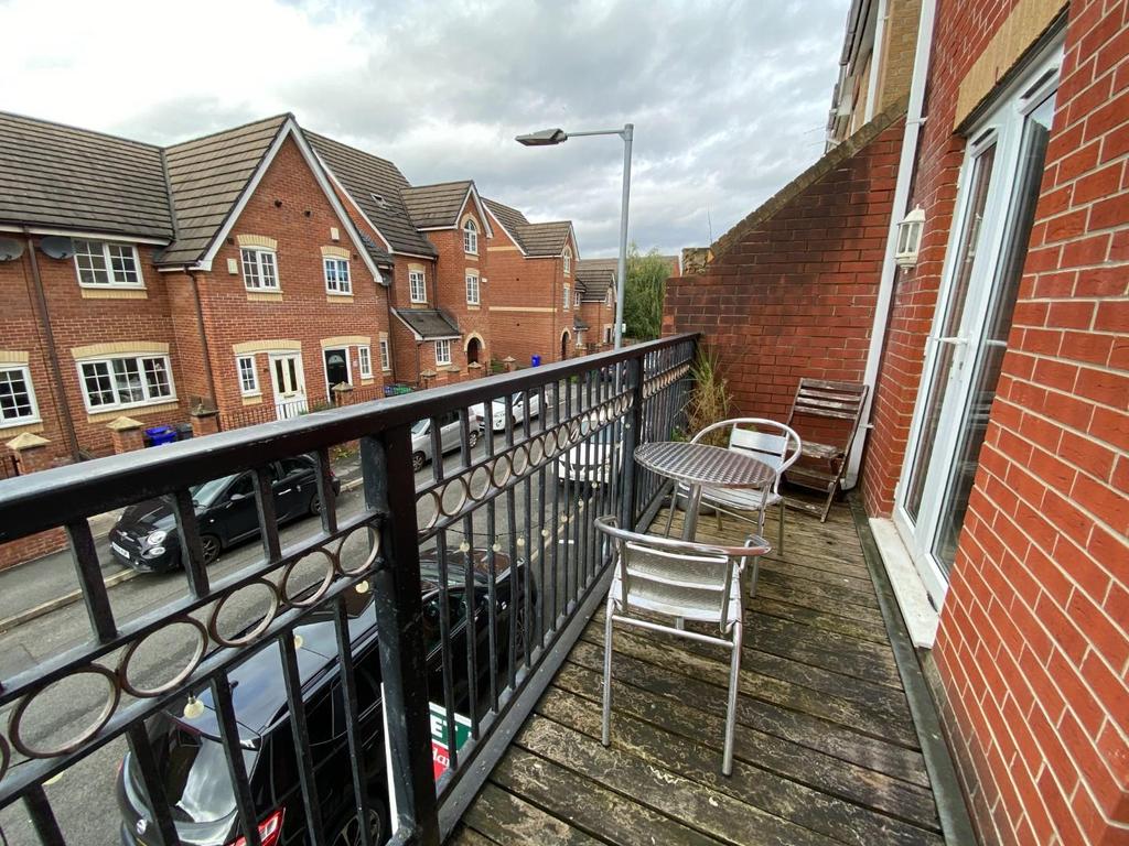 New Barns Avenue, Chorlton 3 bed townhouse £1,500 pcm (£346 pw)