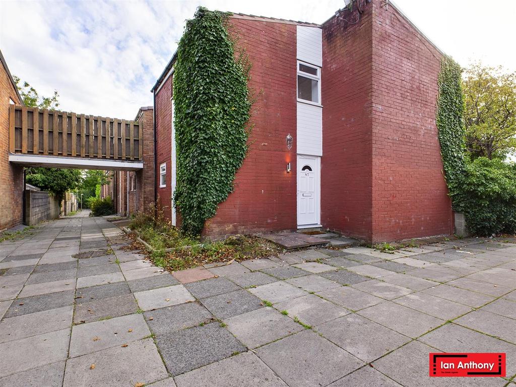 Windrows, Skelmersdale, Lancashire 3 bed terraced house for sale £115,000