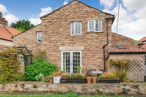 2 Plompton Square, Plompton, Knaresborough, HG5 8LZ