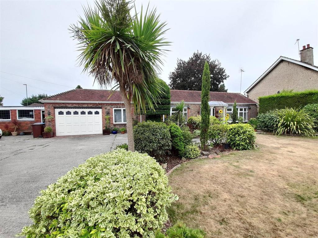 Nyton Road, Westergate 3 bed detached bungalow for sale £625,000