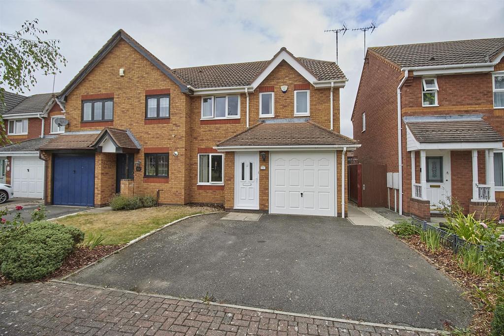 Landseer Drive, Hinckley 3 bed semidetached house £260,000