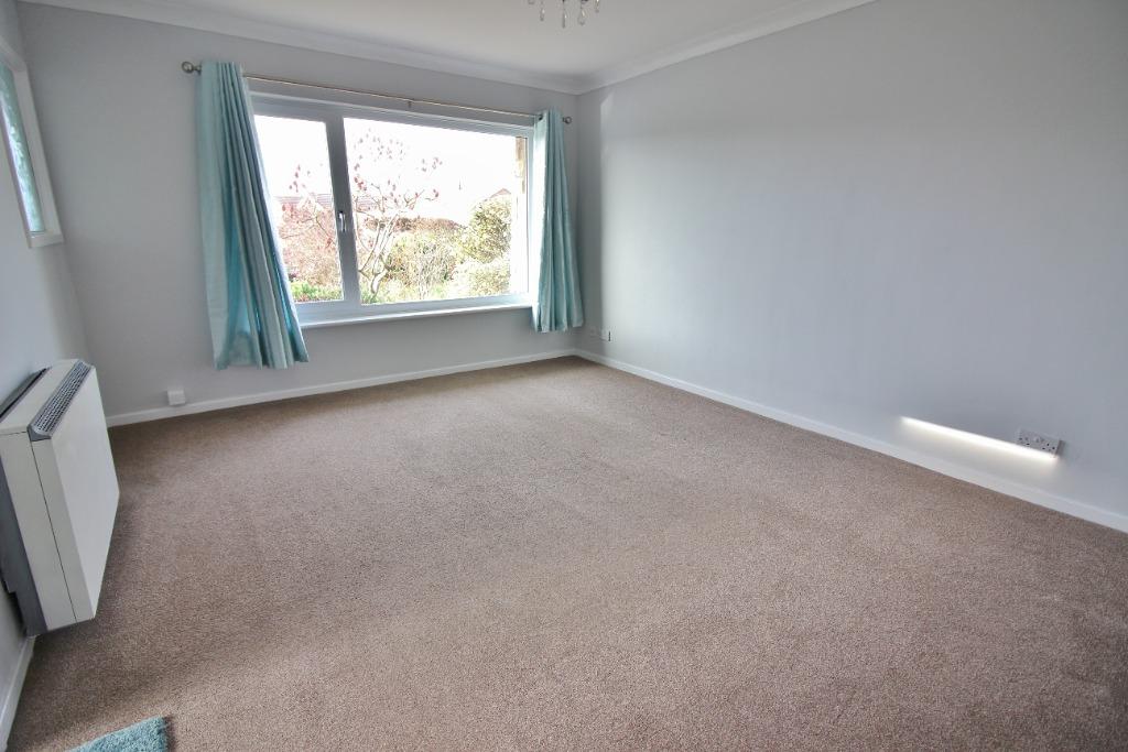 Kingston Crescent, Southport, PR9 2 bed bungalow £750 pcm (£173 pw)