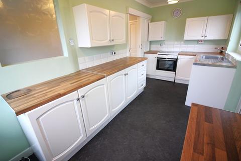 2 bedroom bungalow to rent, Kingston Crescent, Southport, PR9