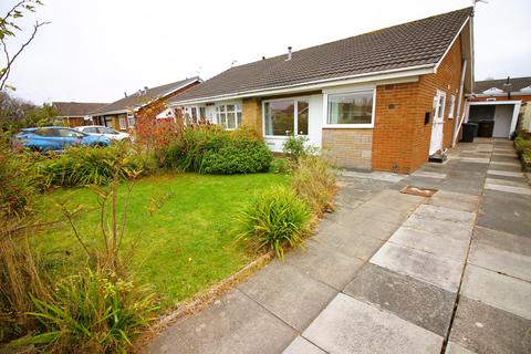 2 bedroom bungalow to rent, Kingston Crescent, Southport, PR9