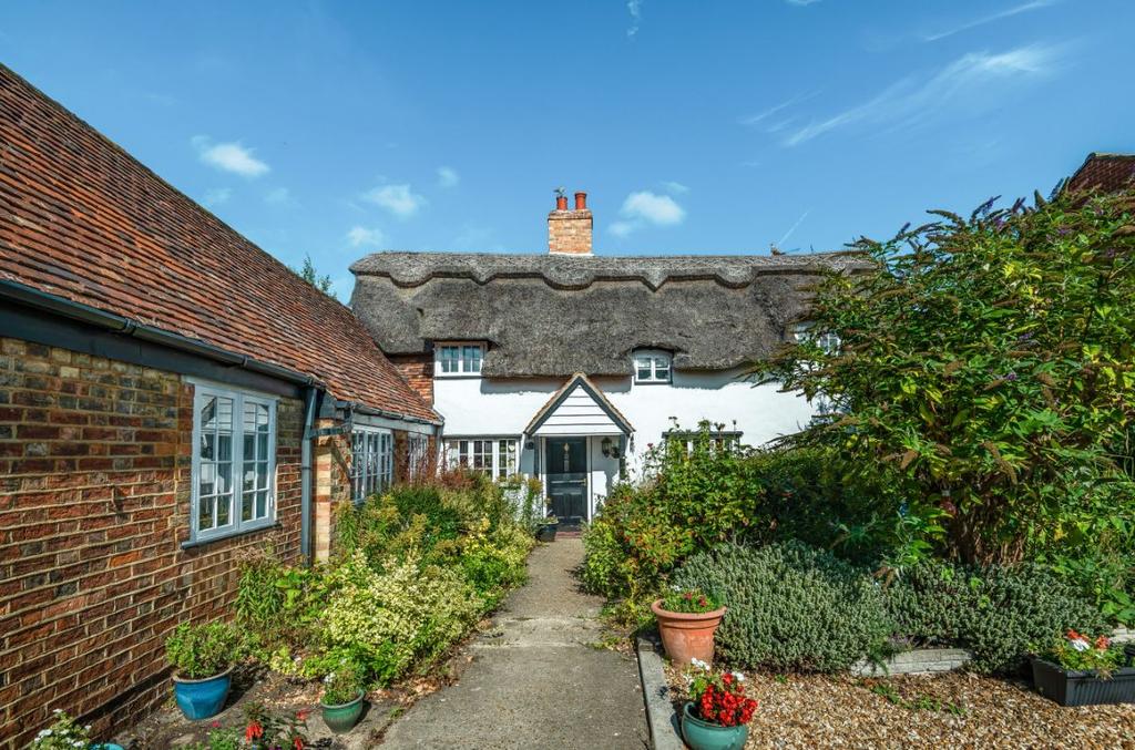 High Street, Cranfield, Bedford 4 bed cottage for sale £650,000
