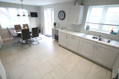 2 Bishop Lane, Burton-on-trent, DE13 9EY