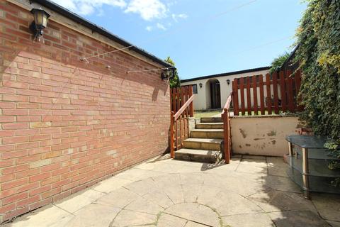 108 Nether Priors, Basildon, SS14 1LT