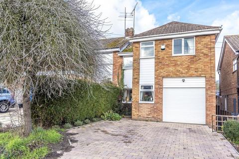 3 Abbotts Place, Chesham, HP5 3HL