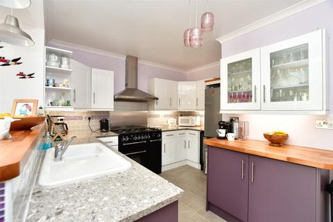 146 Bredhurst Road, Gillingham, ME8 0QU