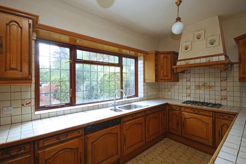 6 bedroom detached house for sale - Towers Road, Hatch End, Pinner, HA5