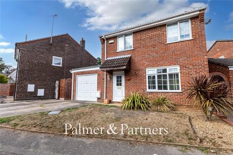 3 bedroom detached house for sale, Wigmore Close, Ipswich, Suffolk, IP2
