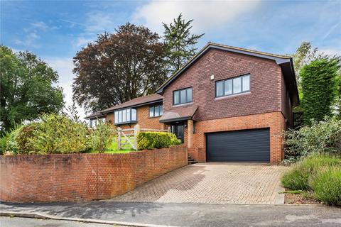 4 bedroom detached house for sale - Rockfield Close, Oxted, Surrey, RH8