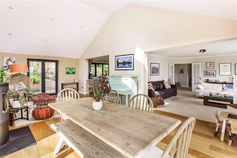 4 bedroom detached house for sale - Rockfield Close, Oxted, Surrey, RH8